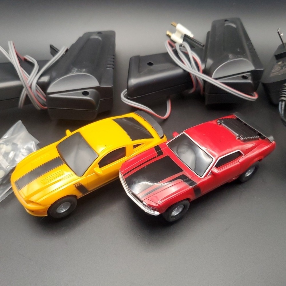 Ford Stunt Loop Electric Power Racing Set Replacement Cars, Controllers...TESTED - Picture 2 of 15